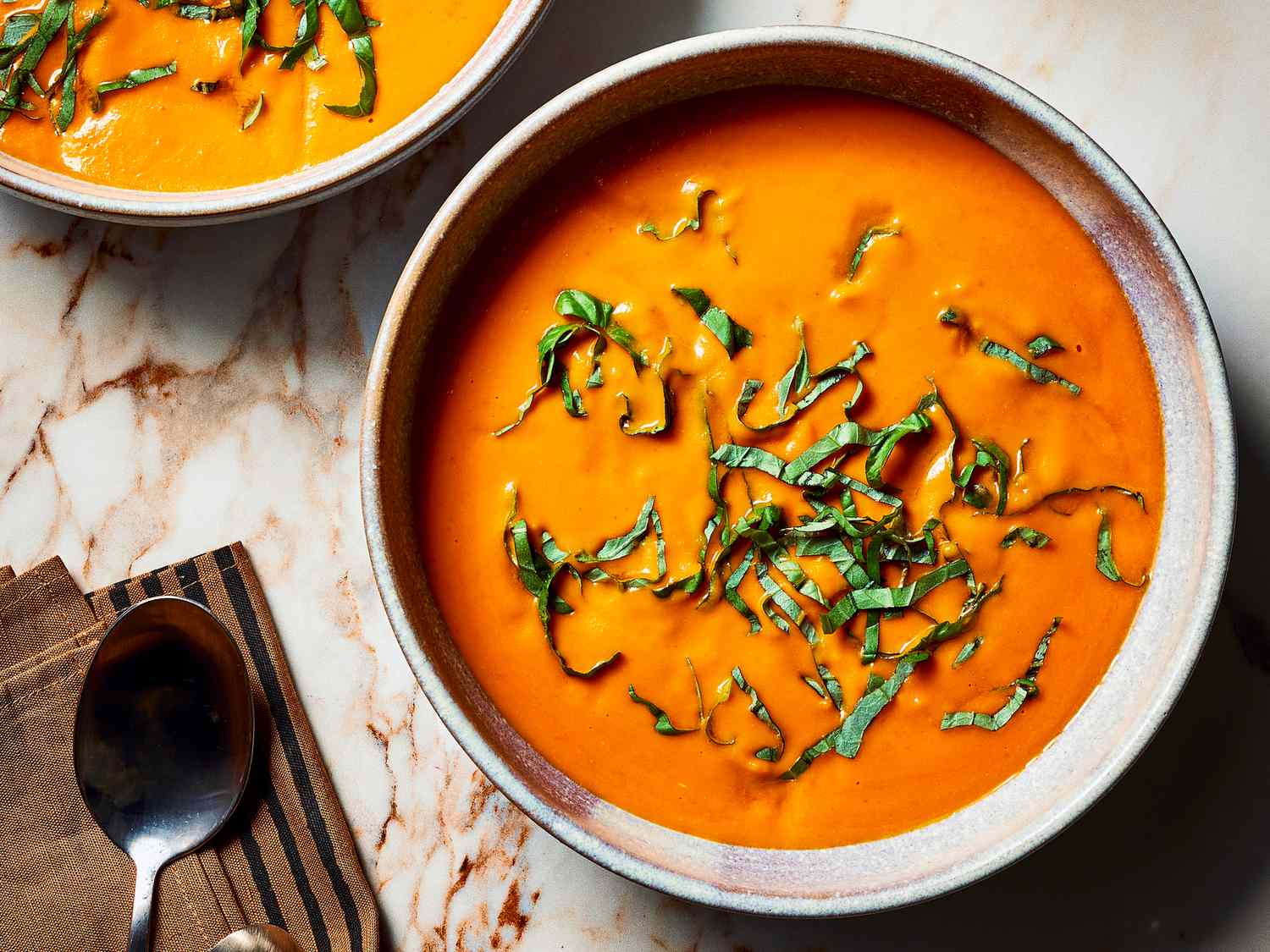 Thick and Creamy Tomato Soup Recipe