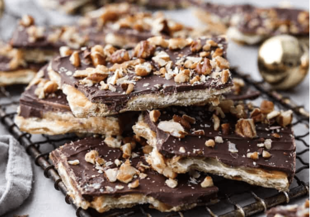 Christmas Crack (Saltine Cracker Toffee)