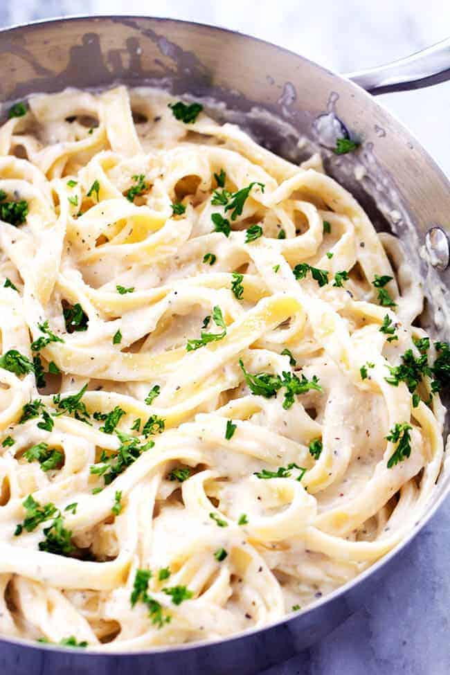 Skinny Fettuccini Garlic Alfredo